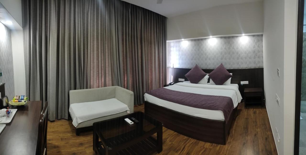 Hotel The Great Ganga Rishīkesh Zewnętrze zdjęcie