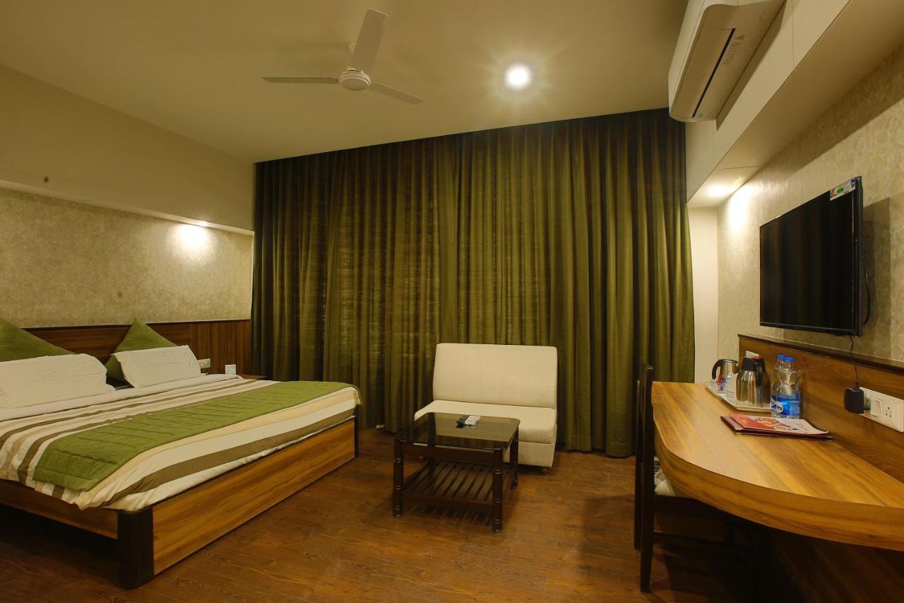 Hotel The Great Ganga Rishīkesh Zewnętrze zdjęcie