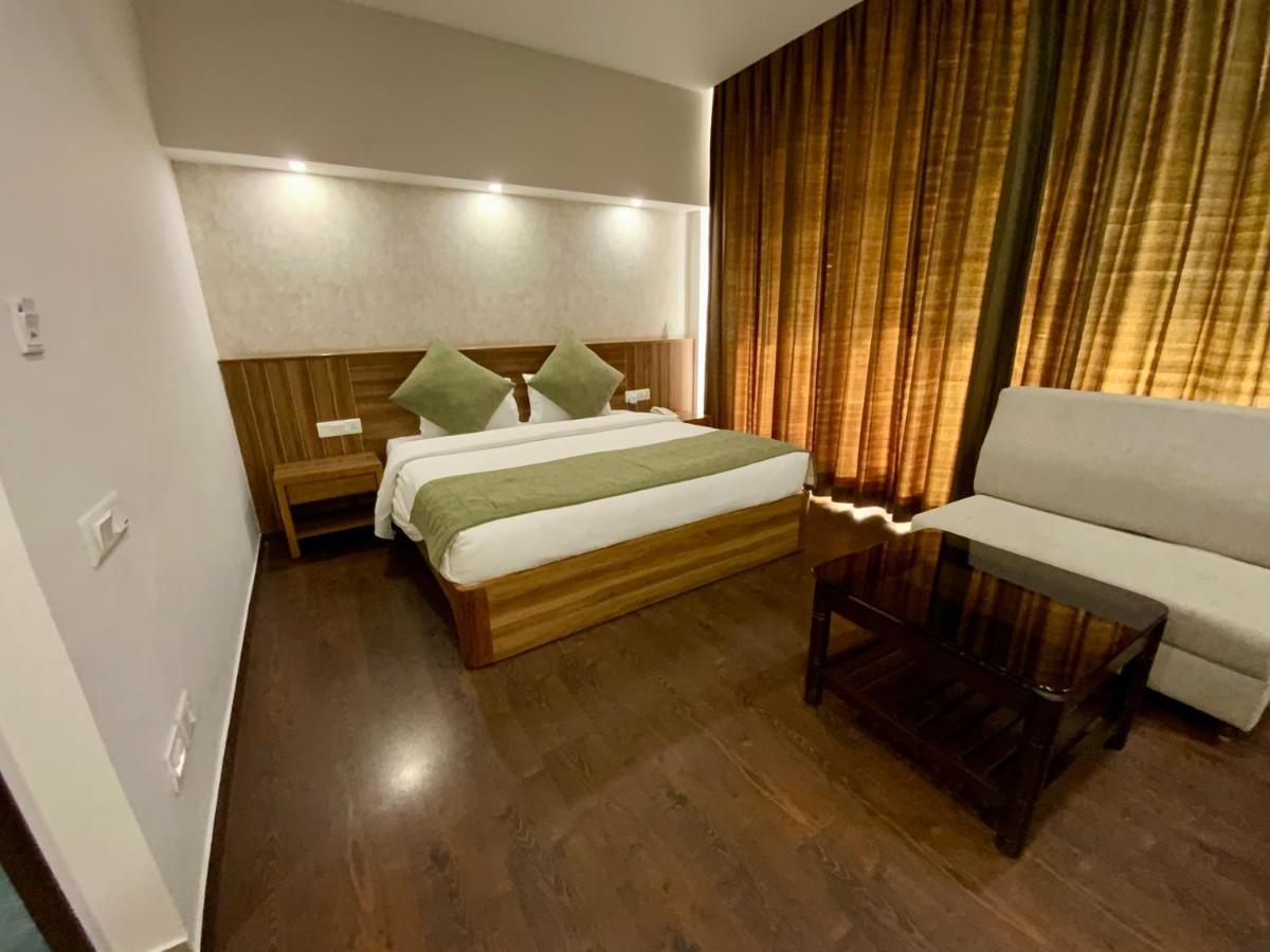 Hotel The Great Ganga Rishīkesh Zewnętrze zdjęcie
