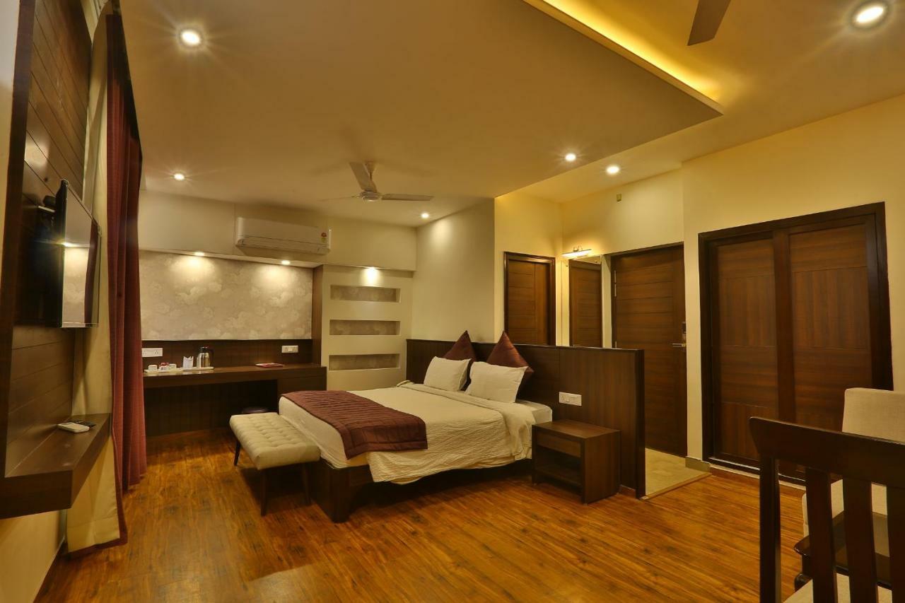 Hotel The Great Ganga Rishīkesh Zewnętrze zdjęcie